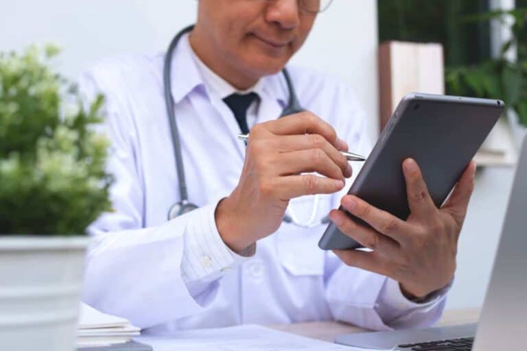 how your ehr patient portal can improve patient access to medical records blog post